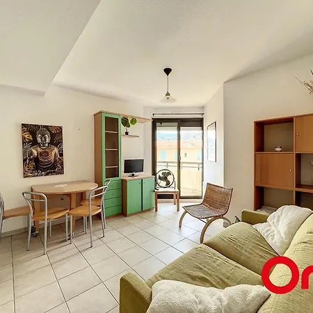Menton, 2 Pieces, 3 Personnes - Fr-1-647-17
